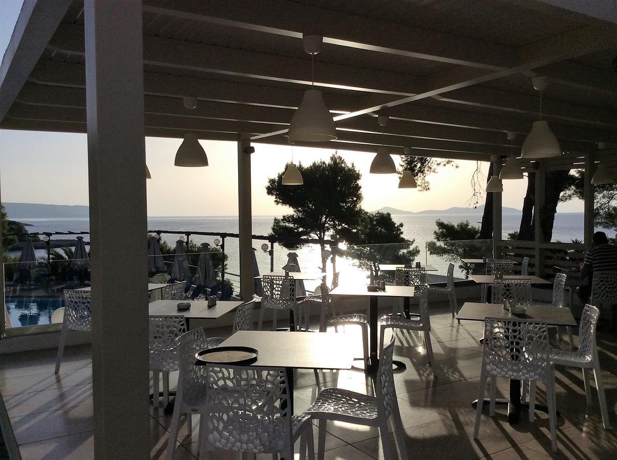 Paradise Hotel 파티티리 외부 사진