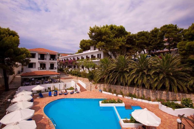 Paradise Hotel 파티티리 외부 사진