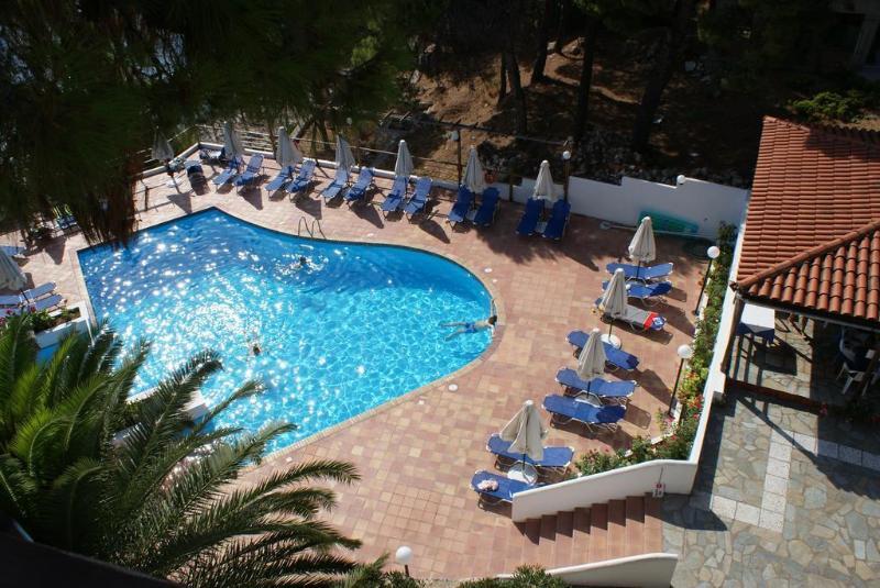 Paradise Hotel 파티티리 외부 사진